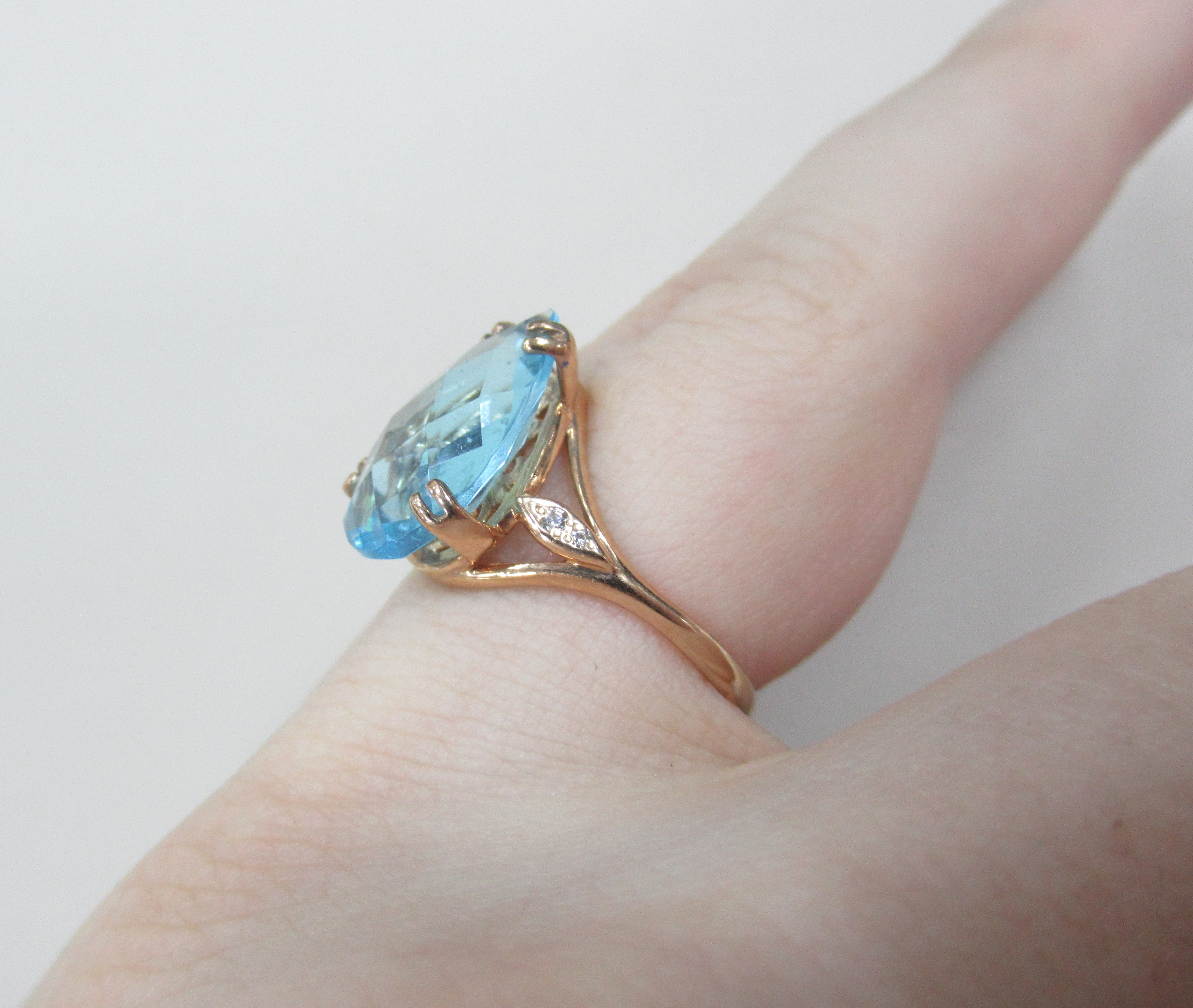 Серебряное кольцо с кварцем